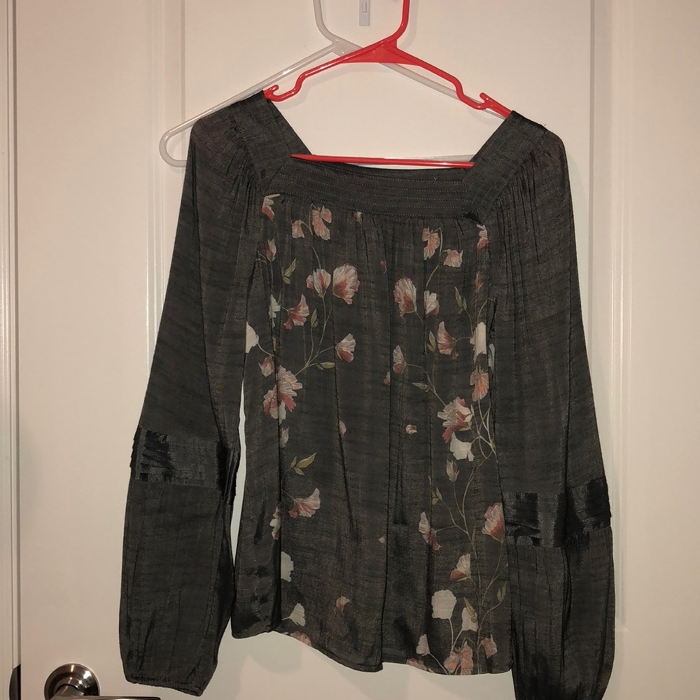 Long sleeve Lauren Conrad floral blouse